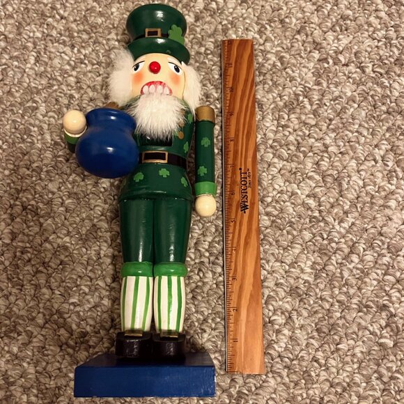 St. Patrick's Day x Christmas Holiday Nutcracker Figure - Picture 5 of 7